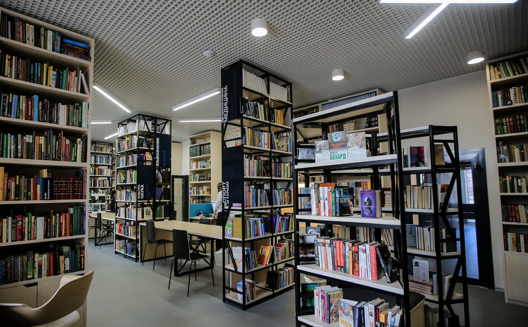 Обновленное место. 45 тысяч книг, коворкинг и школа родительской грамотности в библиотеке на Клары Цеткин

